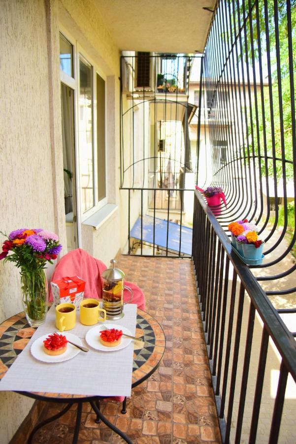 Center Of Odessa. Comfortable 2 Rooms Apartment Buitenkant foto